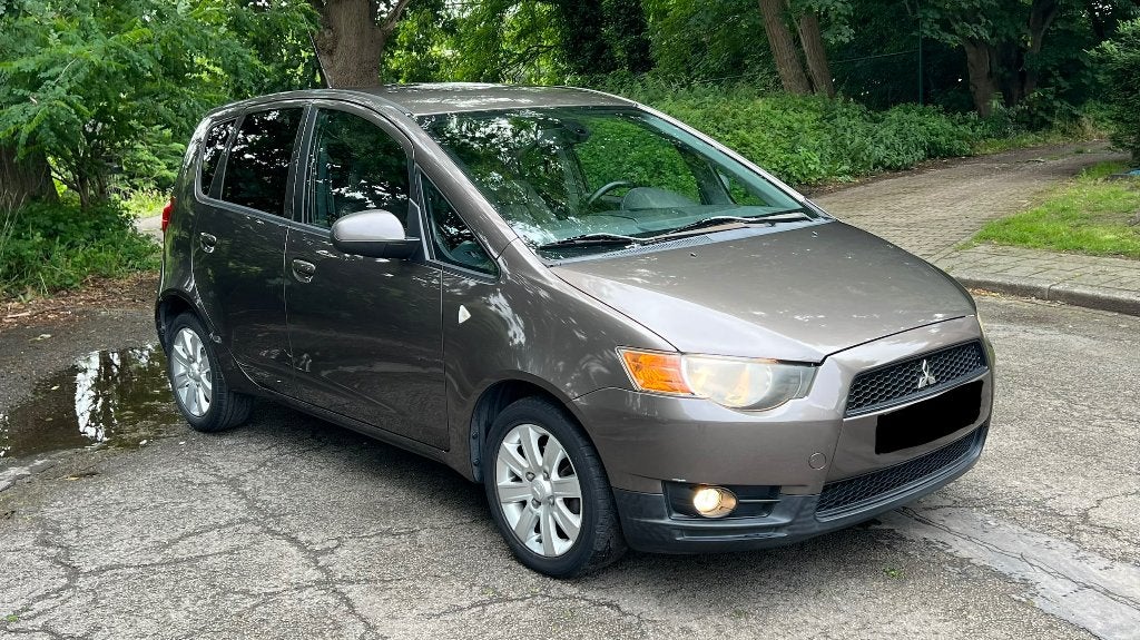 Mitsubishi Colt 1.3i Automaat Airco Euro 5 Gekeurd VVK, Automaat, Euro 5, https://public.car-pass.be/vhr/af93c6db-3e18-4354-a378-18cfe2455c91