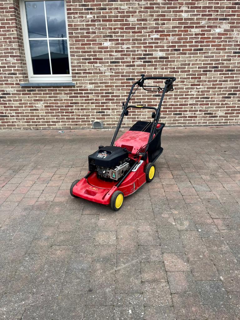 Grasmaaier met zelftrekker, Ophalen, Gebruikt, Benzine-grasmaaier, Opvangzak