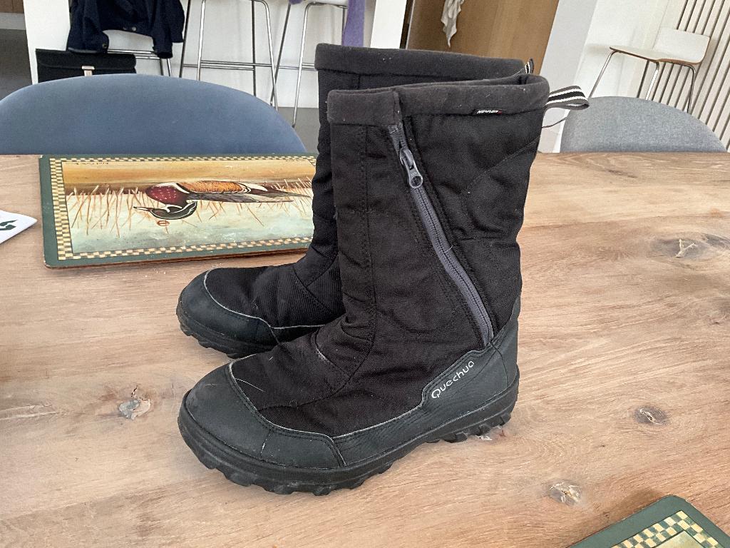 Sneeuwbotjes, Kinderen en Baby's, Kinderkleding | Schoenen en Sokken, Ophalen, Gebruikt, Quechua, Jongen of Meisje