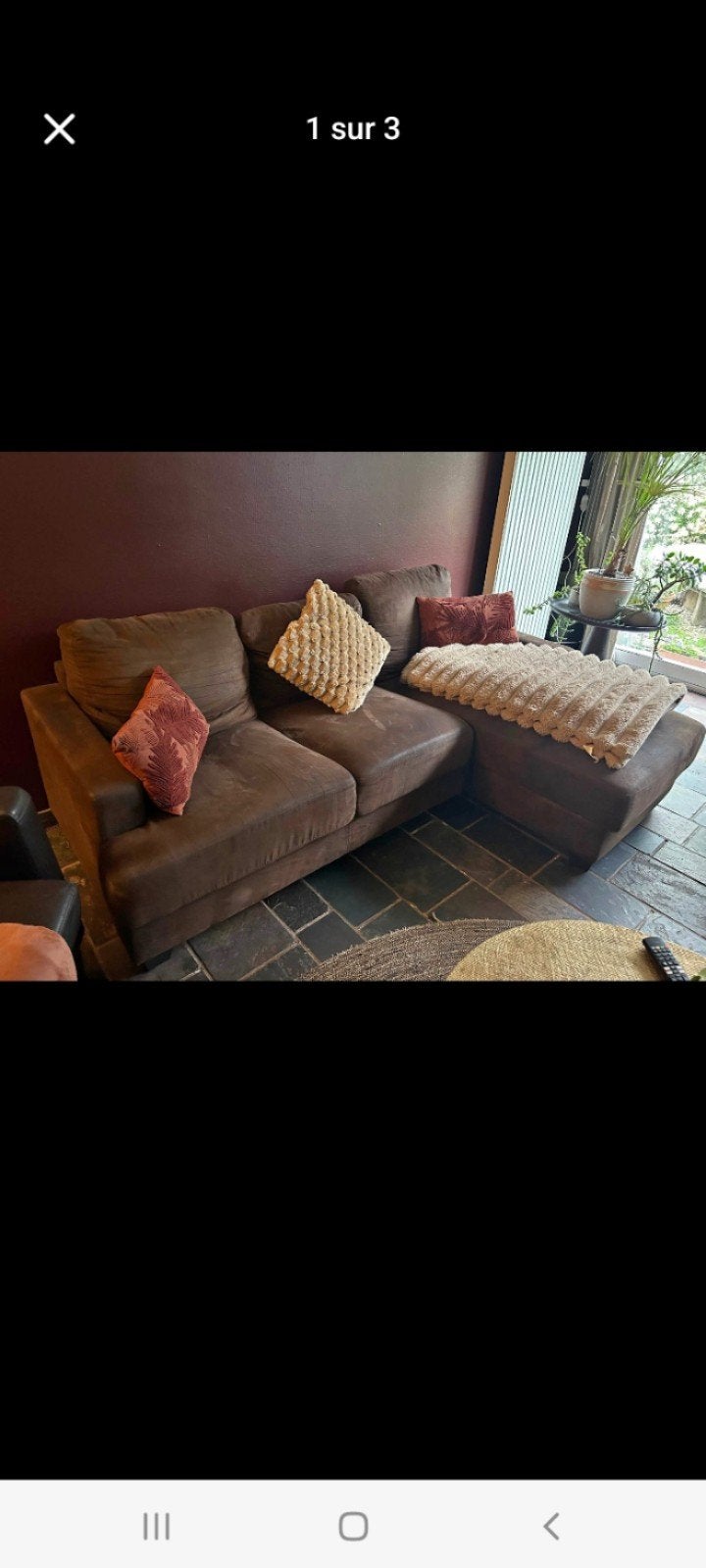 Canapé Comme Neuf . Je l'ai acheté 1349,99€, Ophalen