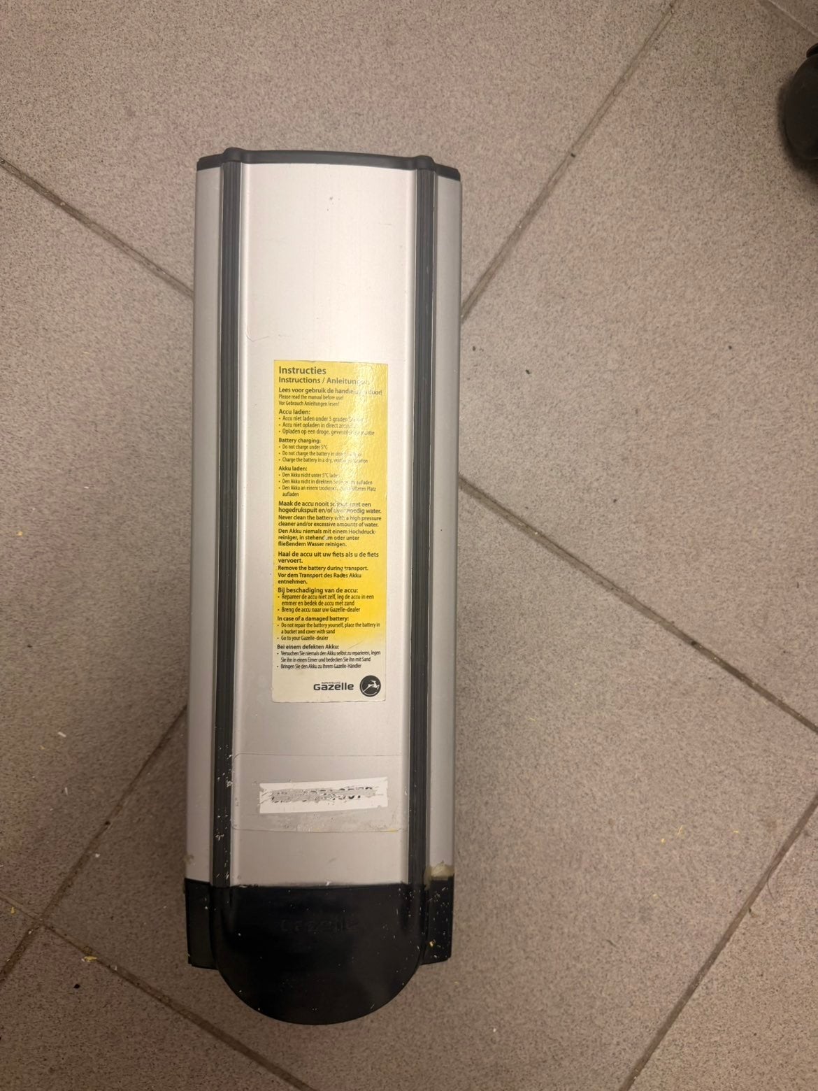 Defecte gazzele baterij, Fietsen en Brommers, Fietsaccessoires | Fietsaccu's, Ophalen of Verzenden