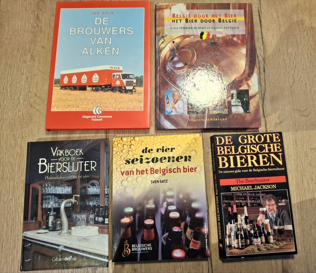 Diverse boeken te koop, Verzamelen, Biermerken, Ophalen