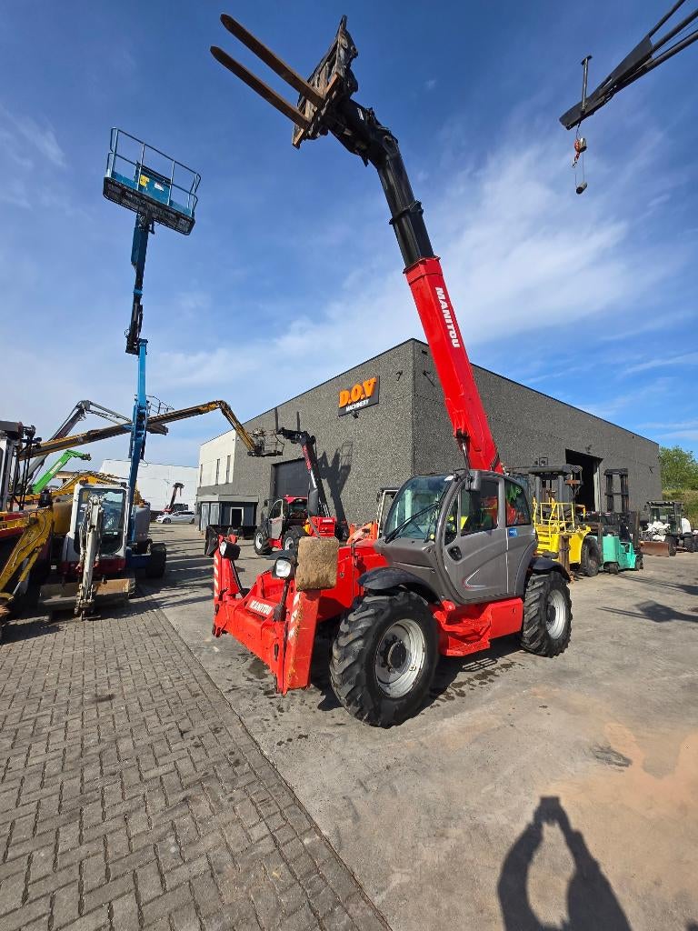 Manitou MT1440, Articles professionnels, Machines & Construction | Grues & Excavatrices, Chariot télescopique, Enlèvement