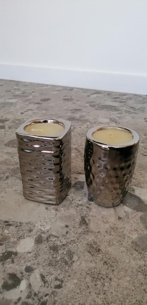 2 kaarsen hoogte 11 cm, Huis en Inrichting, Ophalen