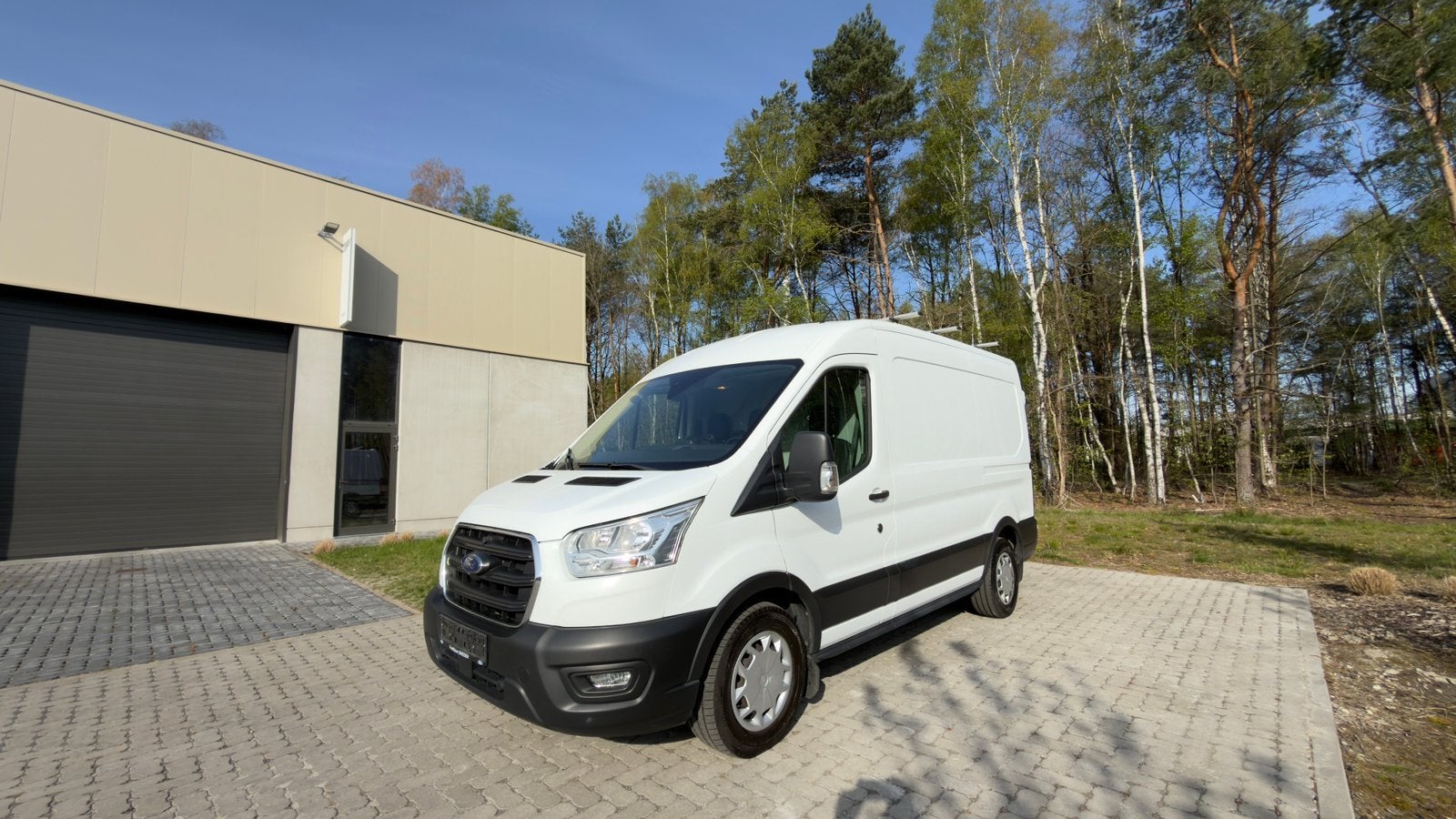 Ford Transit 2021, Voorwielaandrijving, Stof, Zwart, Wit