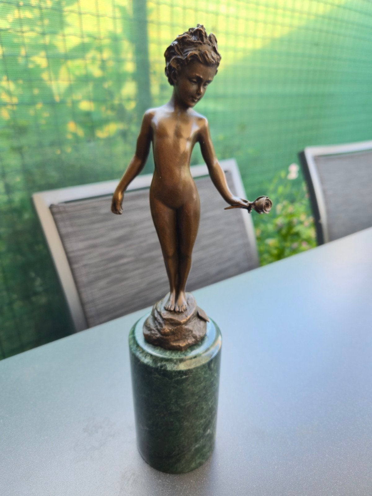 prachtig bronzen beeld Meisje met roos, Ophalen