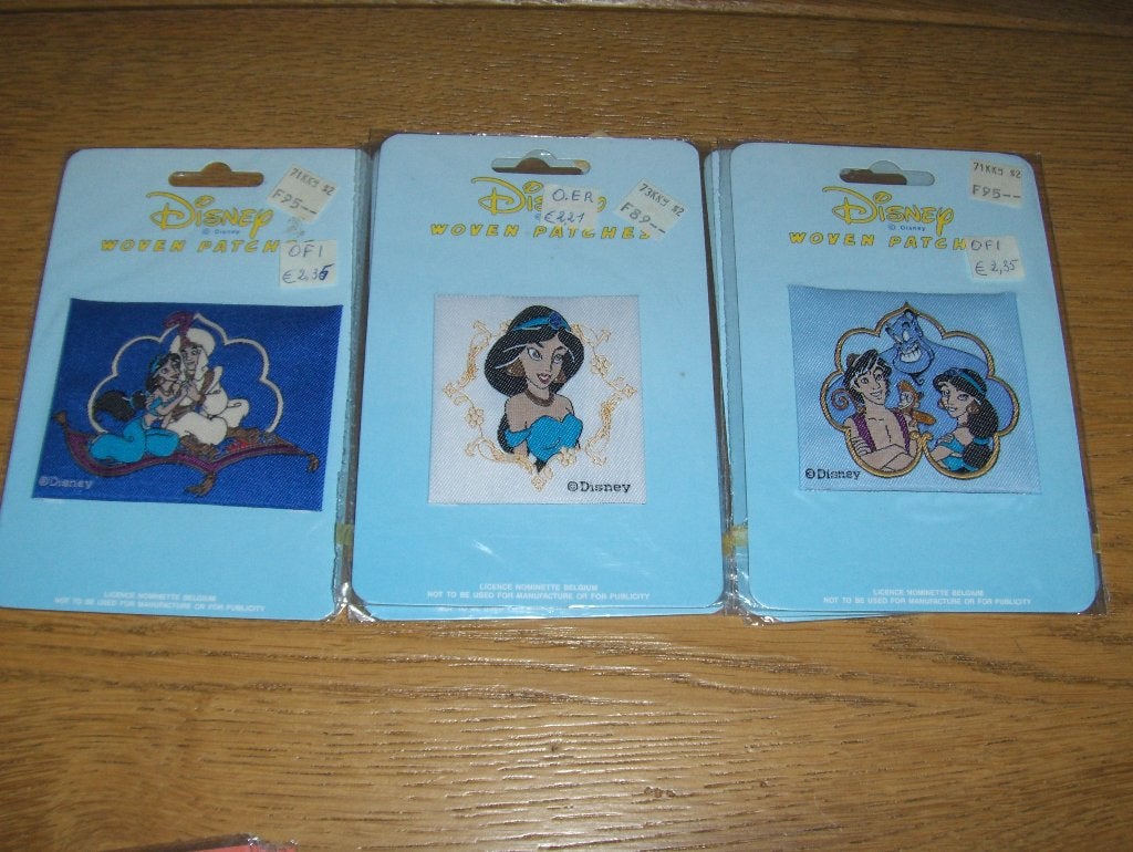 Lot de 6 écussons Disney., Hobby & Loisirs créatifs, Couture & Fournitures, Enlèvement ou Envoi, Neuf