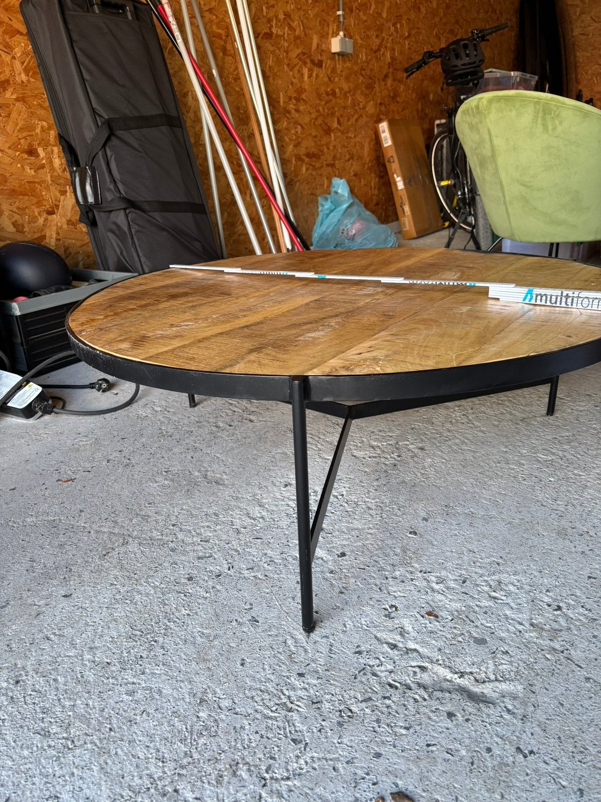 Ronde industriele salontafel te koop, Ophalen, Zo goed als nieuw