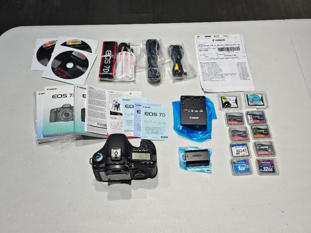 Canon EOS 7D body + accessoires (zo goed als nieuw), Ophalen of Verzenden, Zo goed als nieuw, Spiegelreflex, Canon