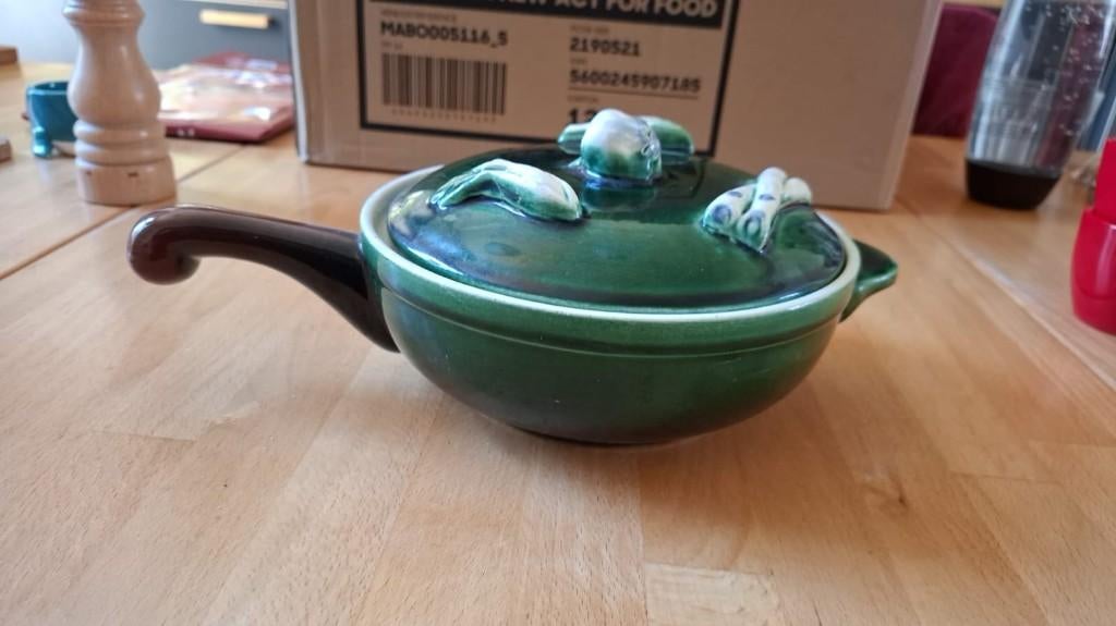 schaal met groene telluuriet, Ophalen, Overige materialen, Zo goed als nieuw, Kom(men)