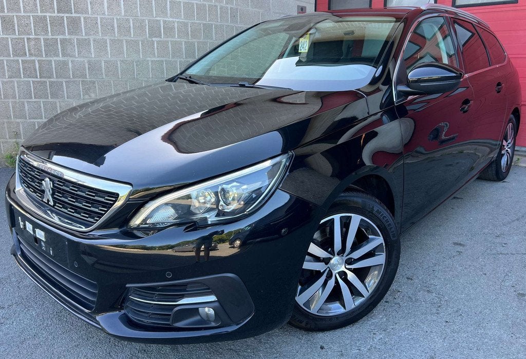 Peugeot 308 SW 1.5 BlueHDi Allure + NAVI + CAR-PASS + PANO, Auto's, Peugeot, Gebruikt, Euro 6, 4 cilinders, Zwart