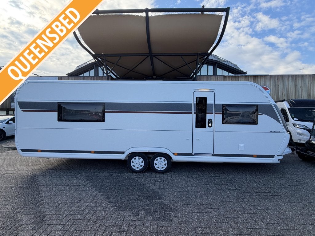 Hobby Prestige 720 WQC, Jusqu'à 4, Lit dans la longueur, Hobby, 7 à 8 mètres