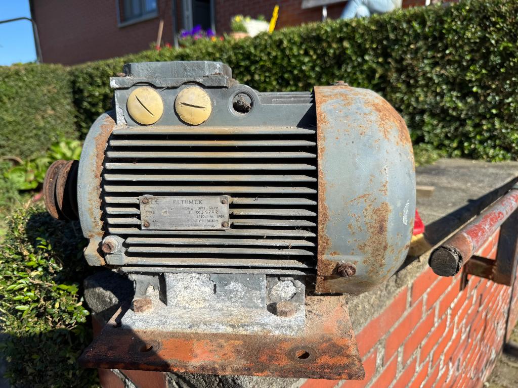Drijfkracht motor, Ophalen