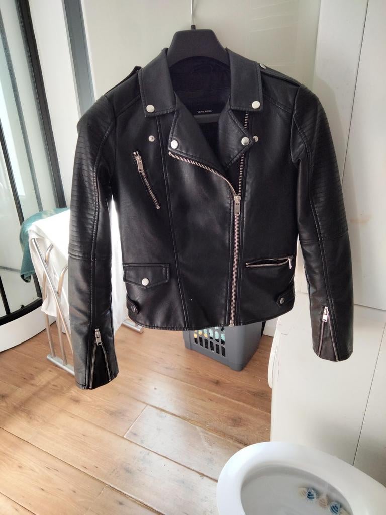 Zwart hip leren vestje., Ophalen, Zwart