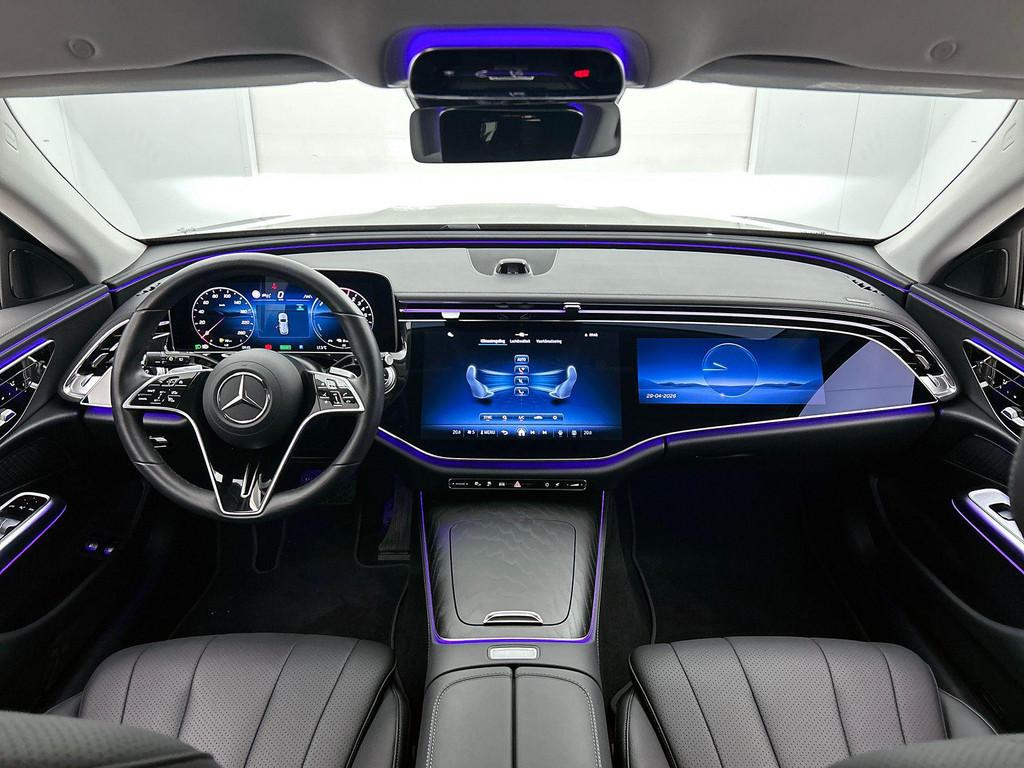 Mercedes-Benz E-Klasse 300 E Break Luxury Line | Trekhaak |, Automaat, 4 cilinders, Automatische klimaatregeling, Zwart
