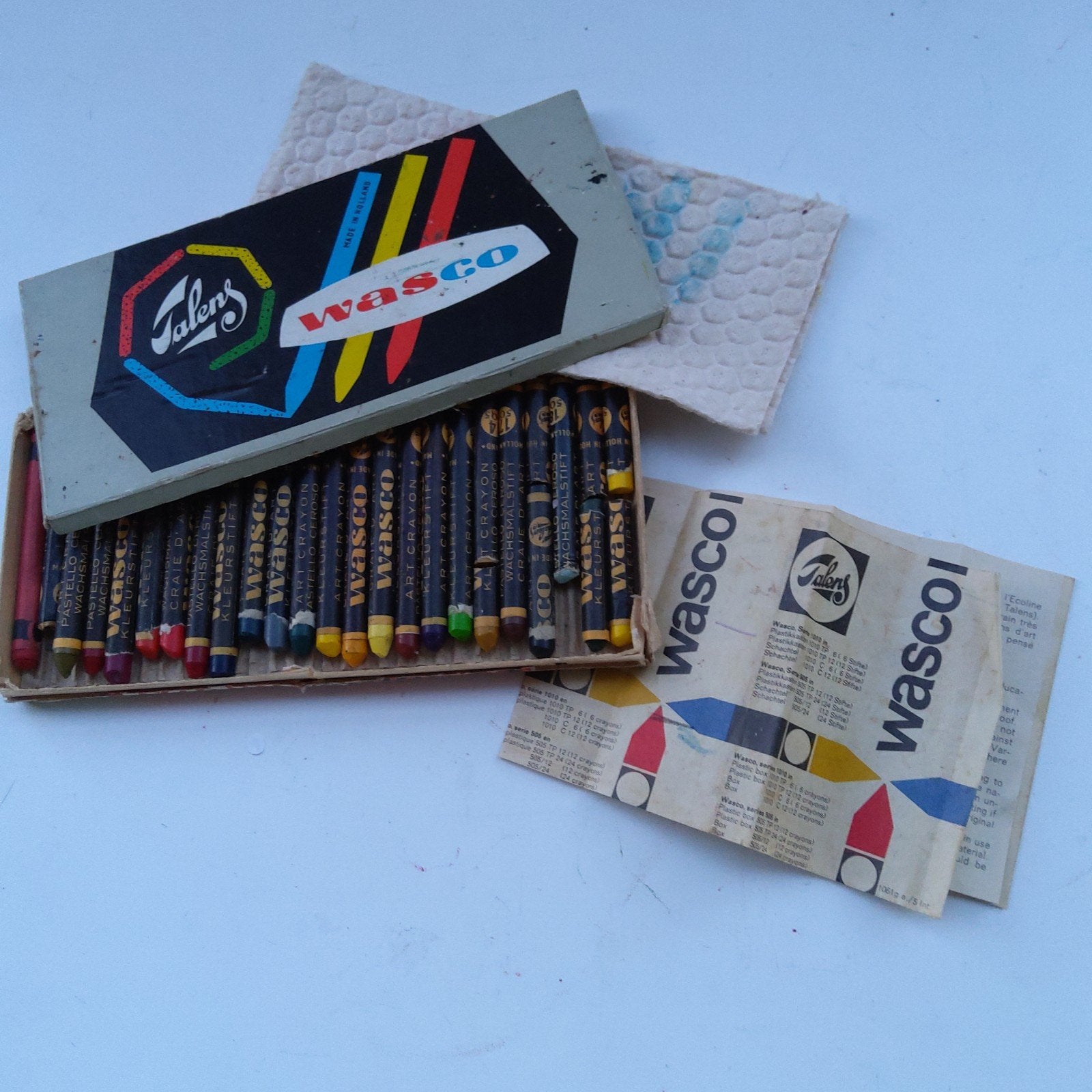 "Talens": originele vintagedoos met 24 wasco 's., Enlèvement ou Envoi, Utilisé