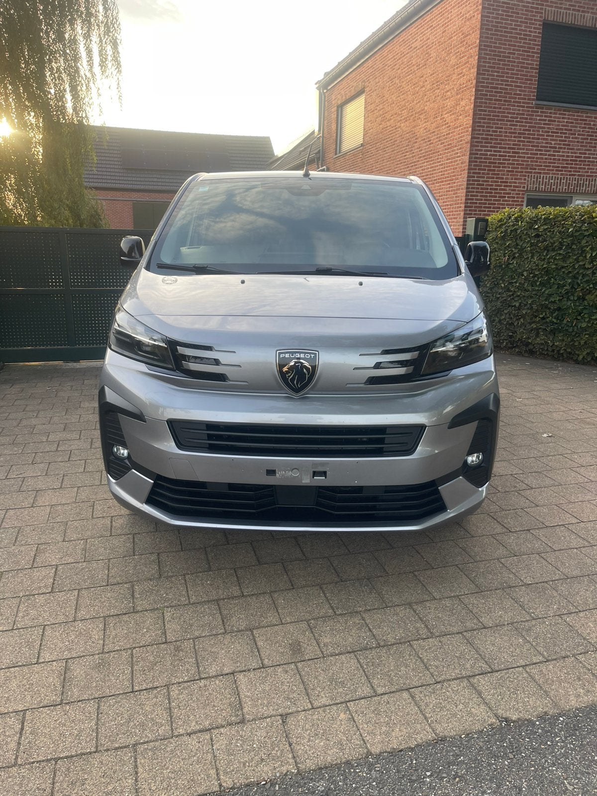 PEUGEOT EXPERT 2.0 D bleu HDI automaat New model, Autos, 1773 kg, Argent ou Gris, Achat, Euro 6