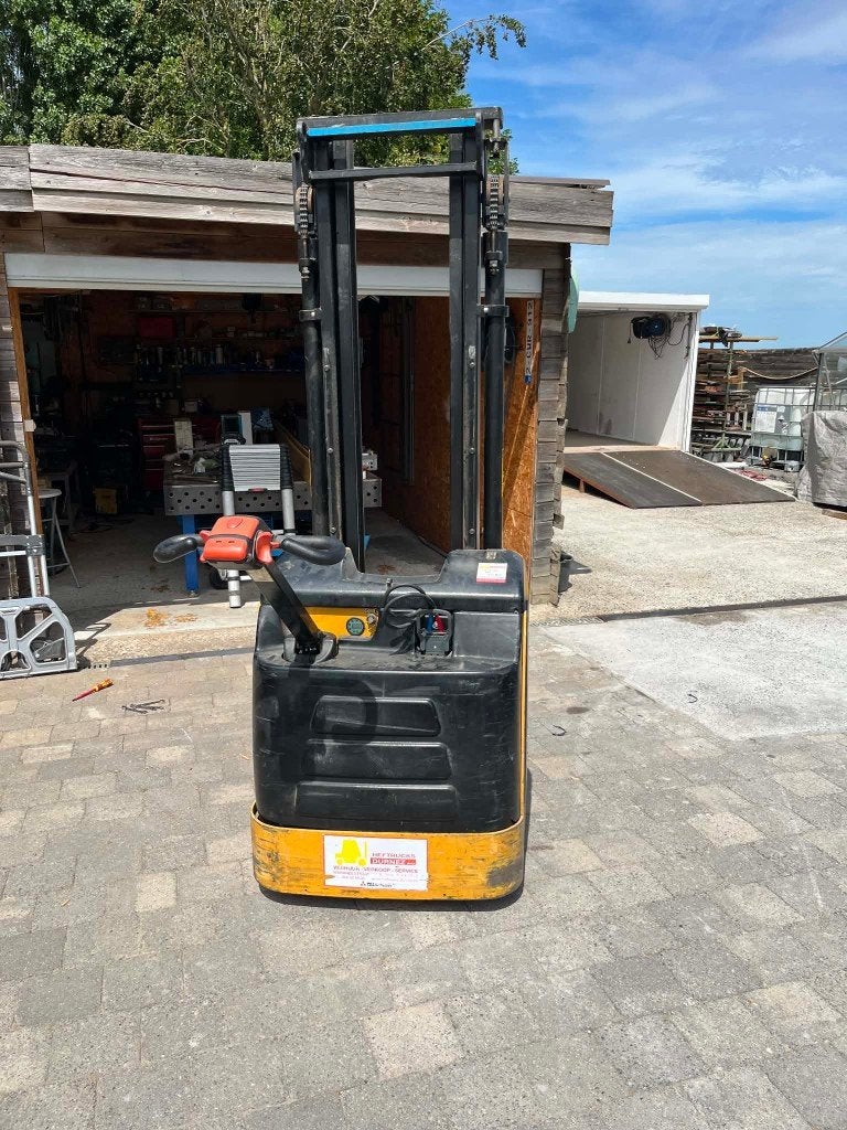 Stapelaar met lader, Tot 1000 kg, Ophalen, Elektrisch, Stapelaar