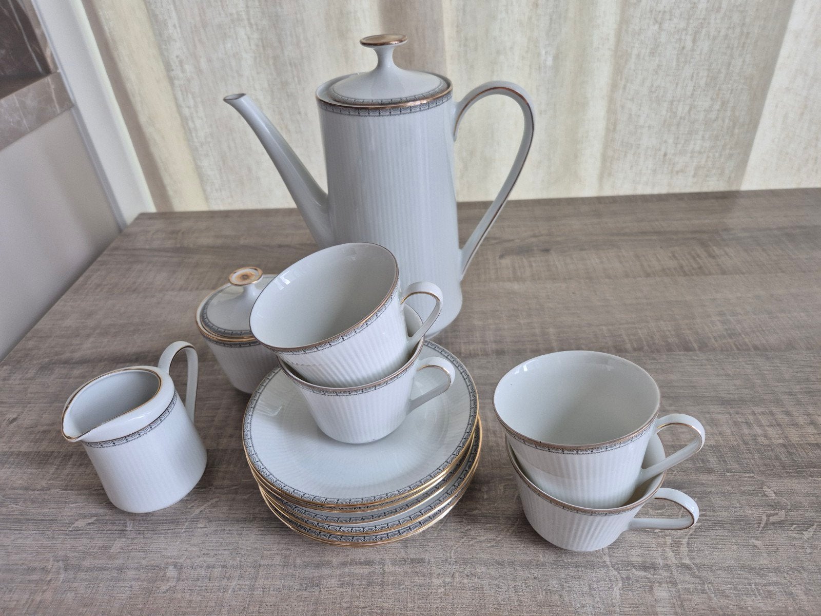 Eet en koffieservies, Huis en Inrichting, Ophalen, Gebruikt, Compleet servies