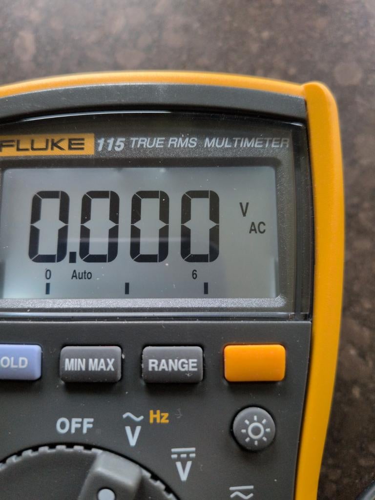 Fluke 115 true RMS 600 Volt, Doe-het-zelf en Bouw, Ophalen, Multimeter