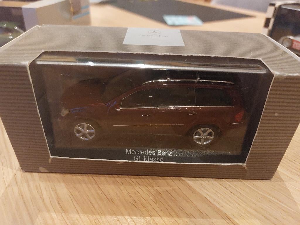 Minichamps Mercedes GL Carneol red 1/43, Ophalen of Verzenden, Nieuw, Auto, MiniChamps