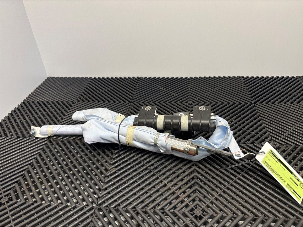 AIRBAG TOIT DROIT Hyundai Bayon (01-2021/-) (|80420Q0000|), Hyundai Motor Deutschland GmbH, Kaiserleipromenade 5
63067  Offenbach am Main, DE