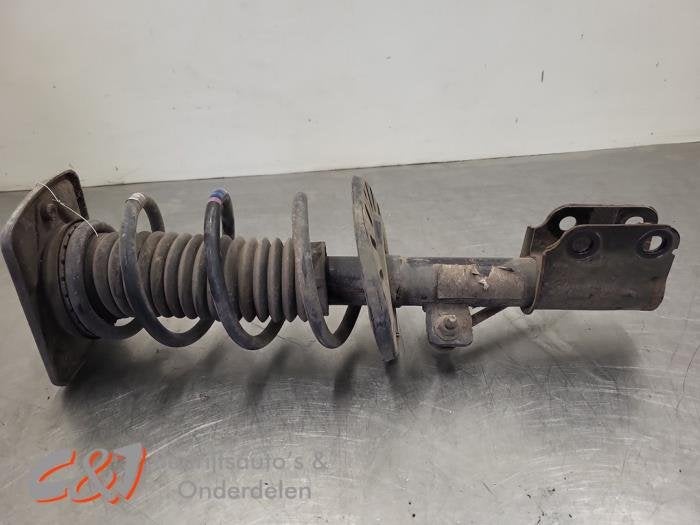 Schokdemperpoot rechts-voor van een Citroen Jumpy, Gebruikt, -, Ophalen of Verzenden, -