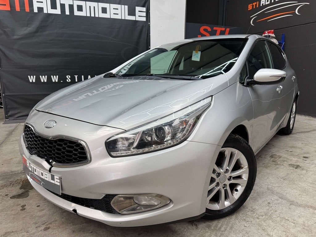 Kia Ceed / cee'd GRIFFE SUR VEHICULE VOIR PHOTO, Autos, Achat, Entreprise, Noir, 5 portes