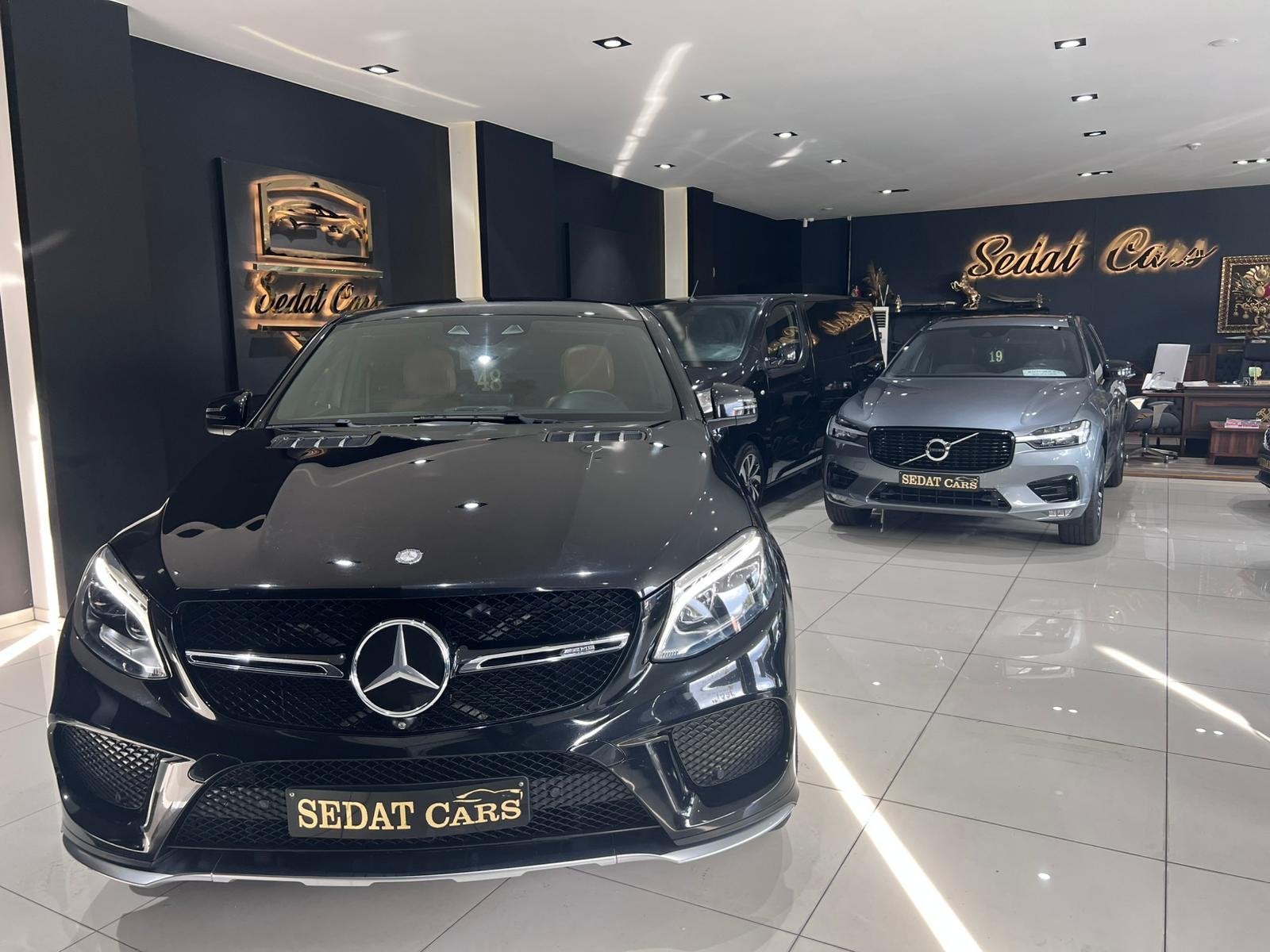 MERCEDES AMG GLE 43 COUPÉ 3.0 450 AMG 4MATIC 9G-TRONIC, Auto's, 2240 kg, Gebruikt, GLE, Leder
