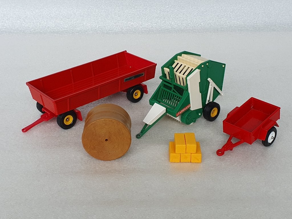 Lot van 3 Britains landbouwvoertuigen, Hobby en Vrije tijd, Modelauto's | 1:32, Gebruikt, Tractor of Landbouw, Britains, Ophalen of Verzenden