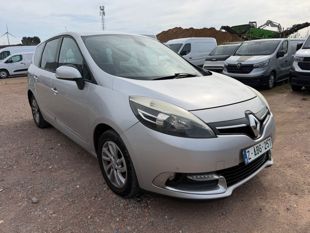 Renault Grand Scénic 1.6 dCi, https://public.car-pass.be/vhr/44cd1c76-ad22-4cd0-88a0-96dbe9e7aea3, Entreprise, 7 places, Boîte manuelle