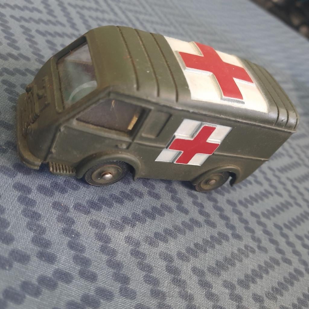 DINKY TOYS FRANCE no.80F: RENAULT AMBULANCE MILIT.*VINTAGE*, Ophalen, Gebruikt, Overige typen, Dinky Toys