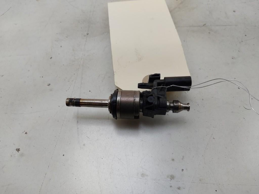 INJECTEUR Volkswagen Taigo (|05C906036|05C036|), Autos : Pièces & Accessoires, Robert Bosch AG, Volkswagen, Utilisé, Robert-Bosch-Allee 1
74232  Abstatt, DE