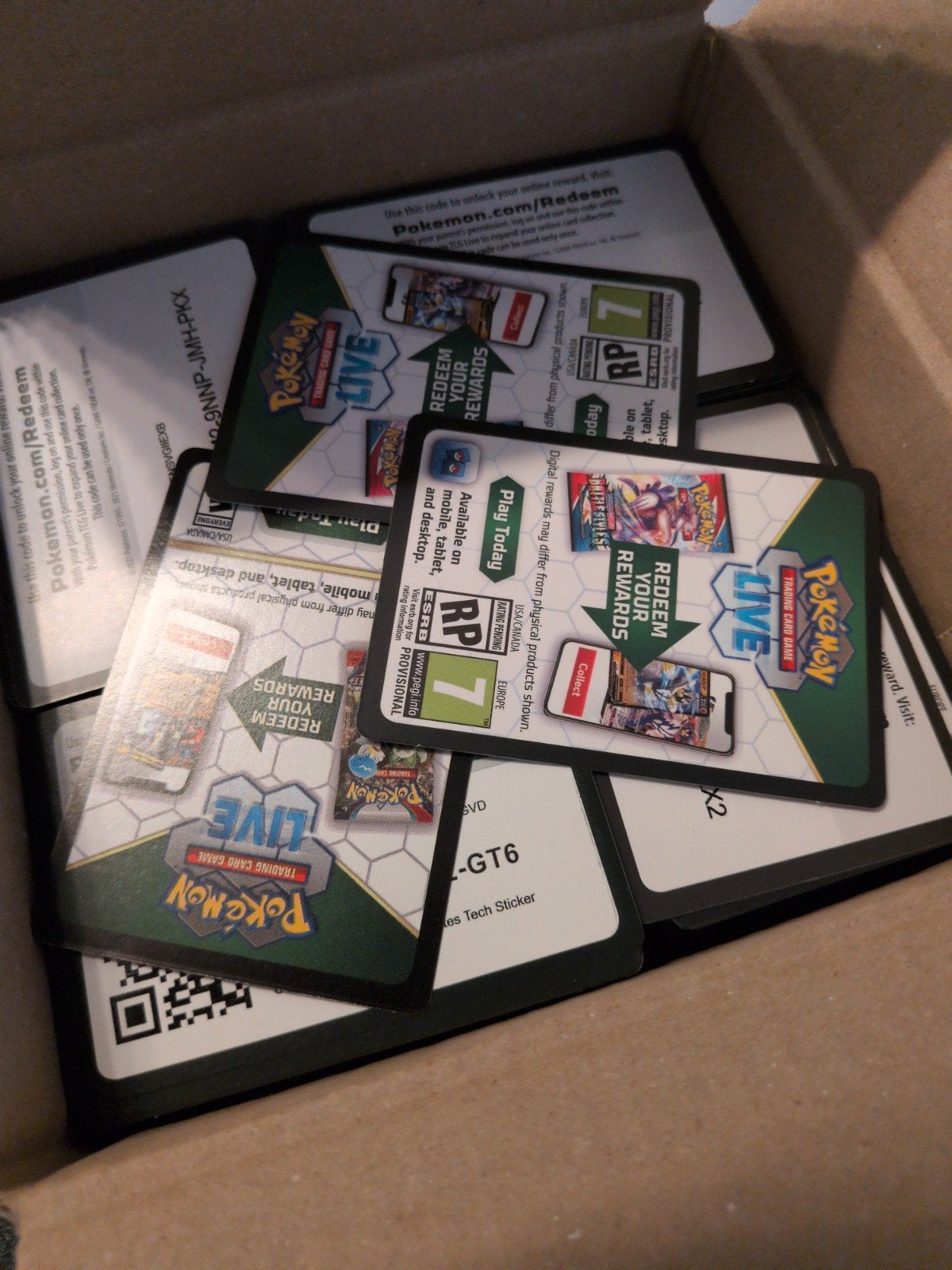 Codekaarten Pokémon, Ophalen
