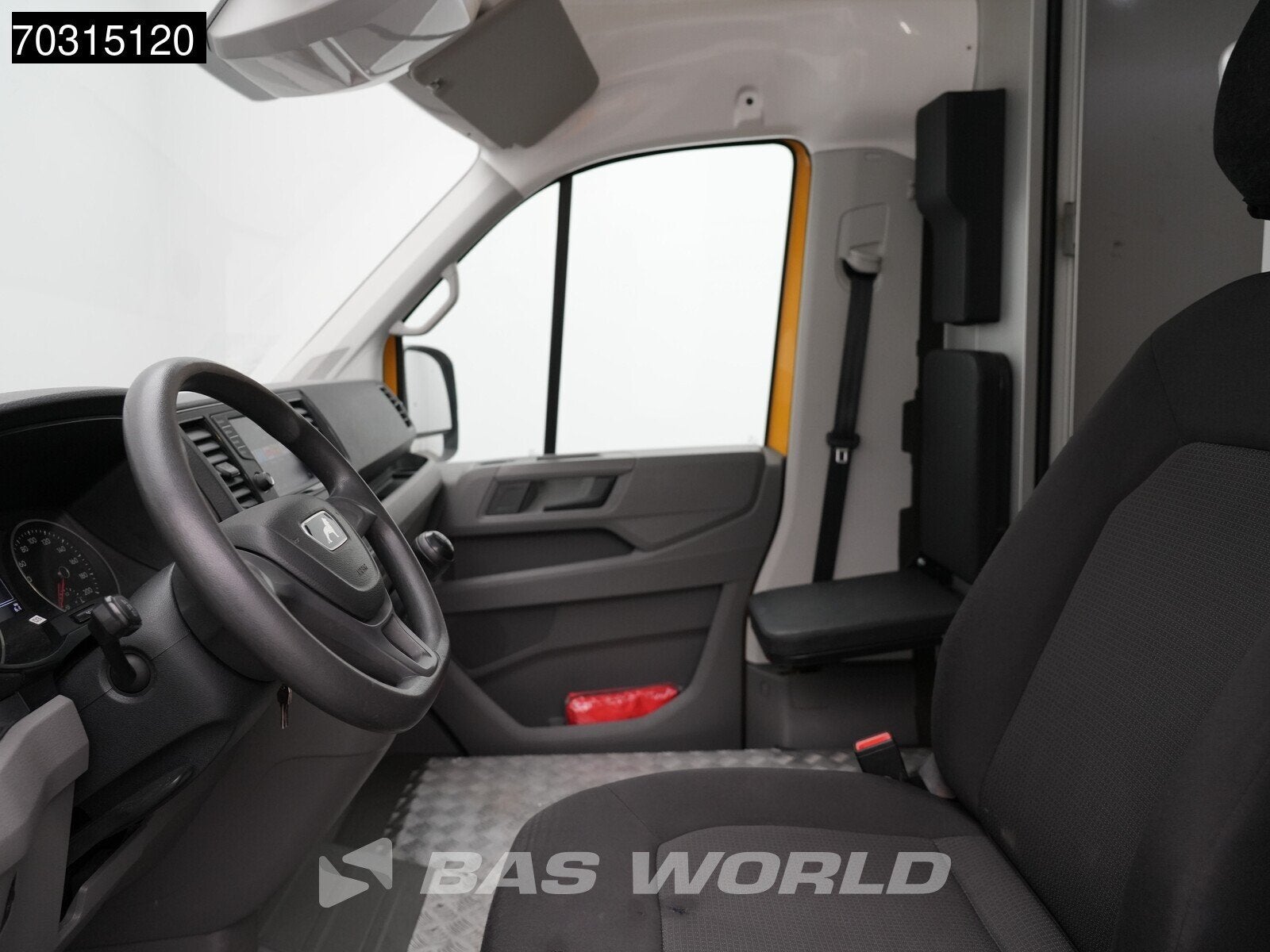 MAN TGE 3.100 Bakwagen Verkoopwagen Foodtruck Meubelbak Koff, Stof, Gebruikt, Euro 6, 4 cilinders