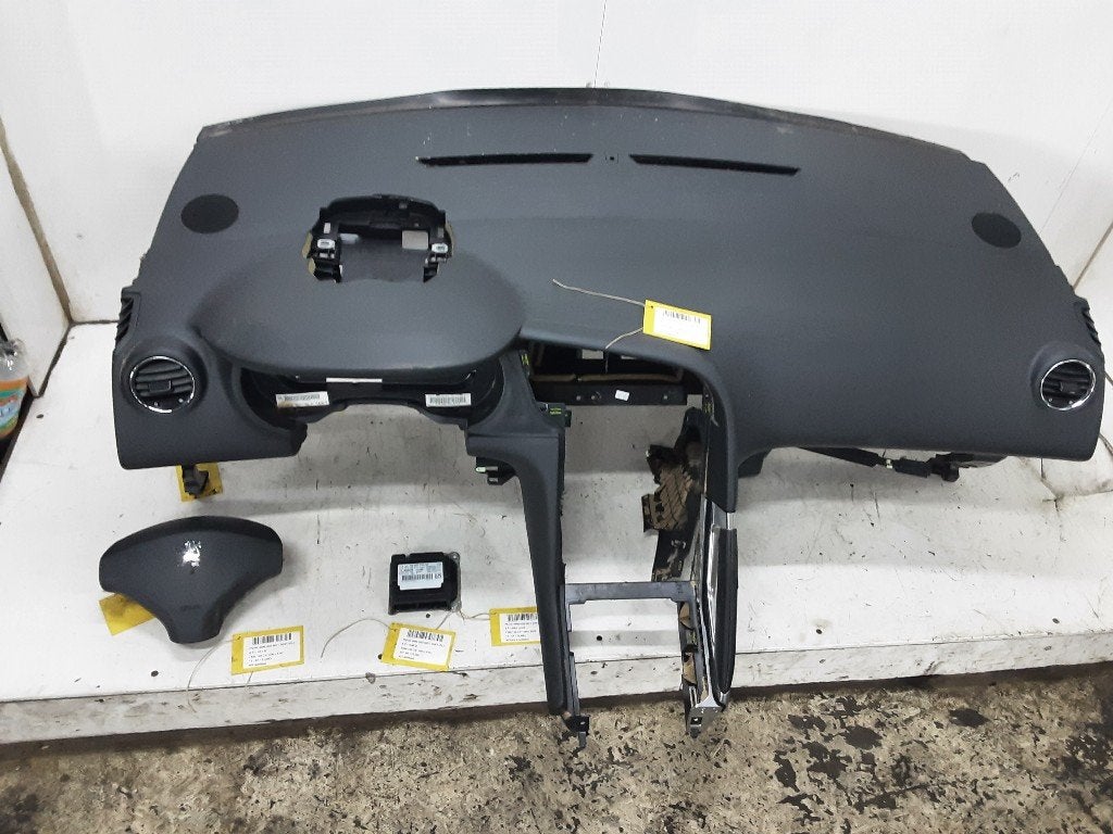 AIRBAG ENSEMBLE Peugeot 3008 I (0U / HU) (01-2009/08-2016), Kontakt-peugeot@peugeot.com, Utilisé, Peugeot Deutschland GmbH, Bahnhofsplatz
65423  Rüsselsheim, DE