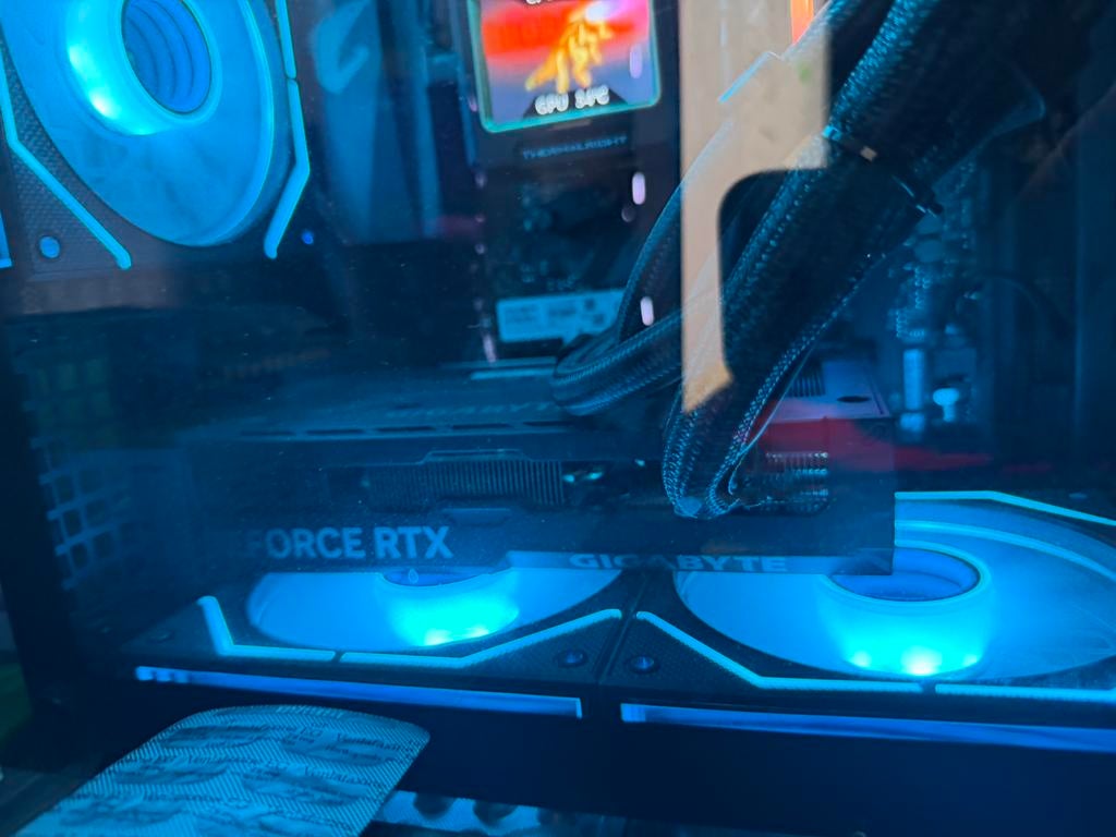 RTX 4060ti 8gb GIGABYTE DUAL, Computers en Software, Videokaarten, Ophalen of Verzenden, Zo goed als nieuw