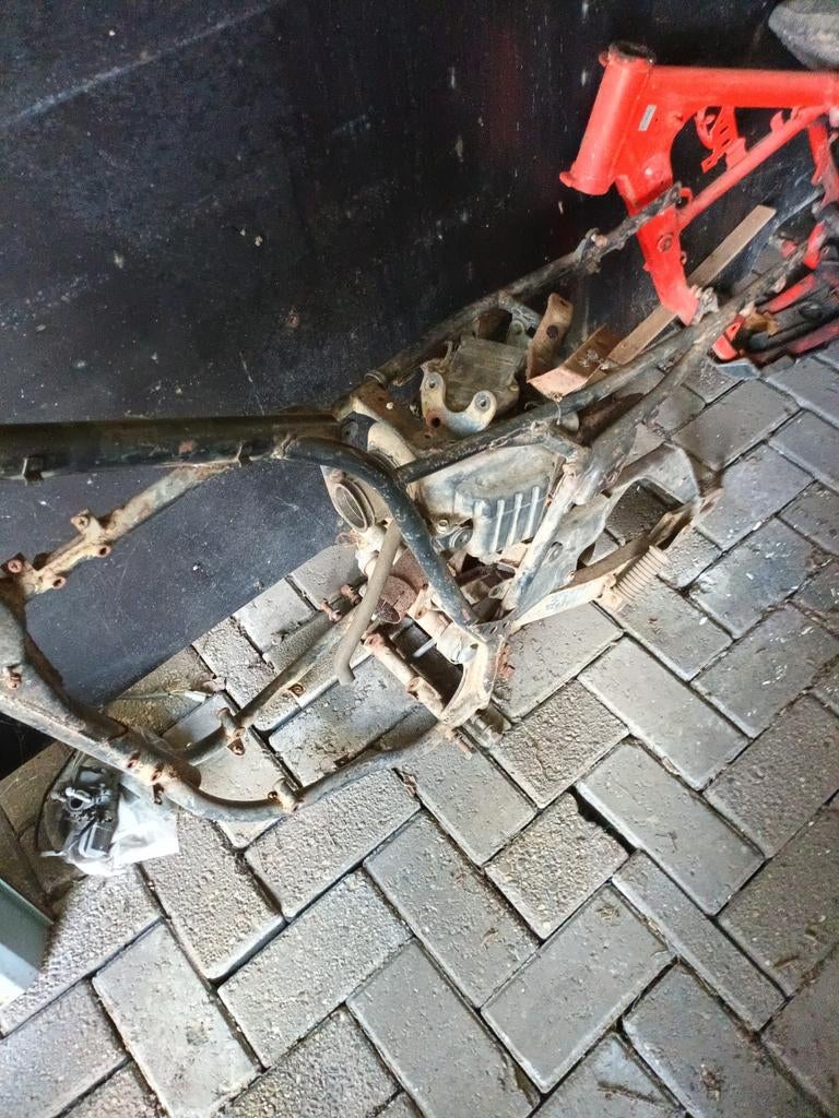 Suzuki dr400 kader, Ophalen