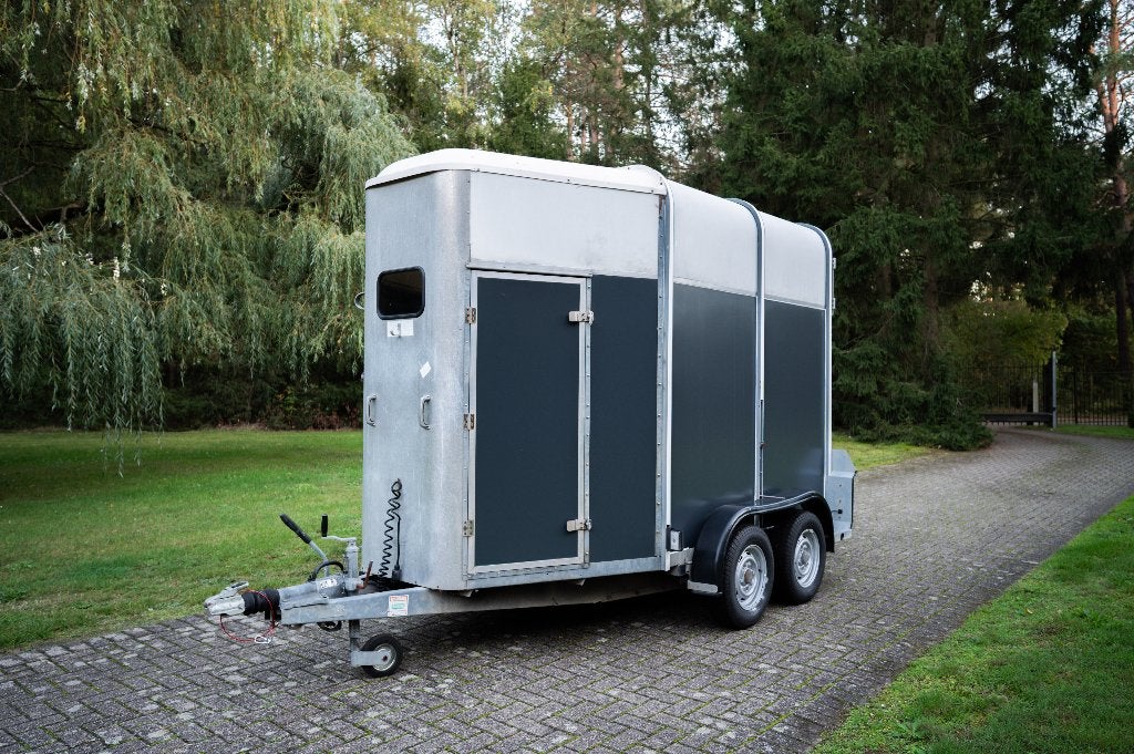 Ifor Williams paardentrailer HB505R/1 (2004), Ophalen, Gebruikt, Aluminium, 2-paards trailer