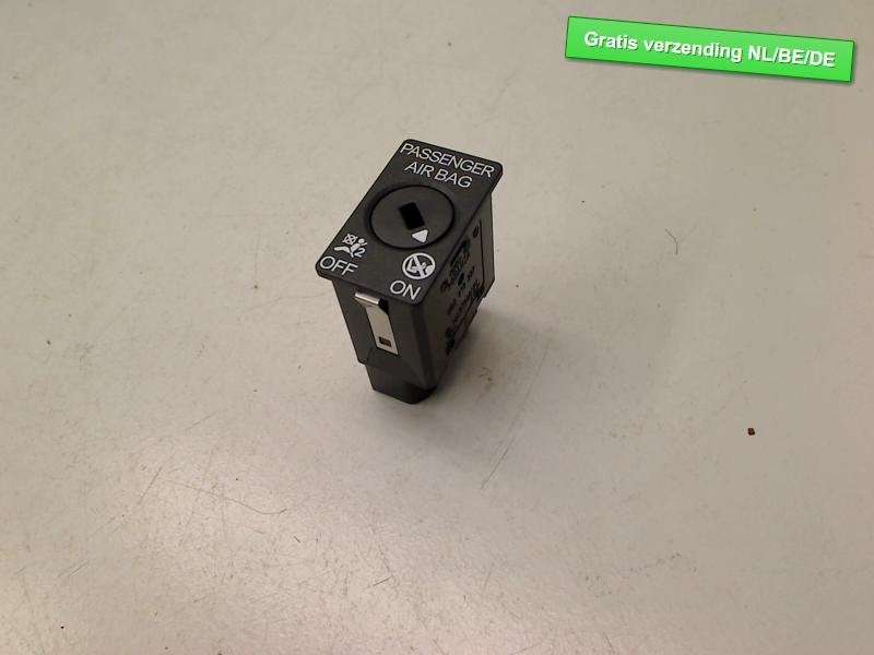 AIRBAGSLOT Volkswagen Golf Sportsvan (AUVS) (5Q0919237), Gebruikt, Volkswagen, Volkswagen AG, Kundenbetreuung@volkswagen.de