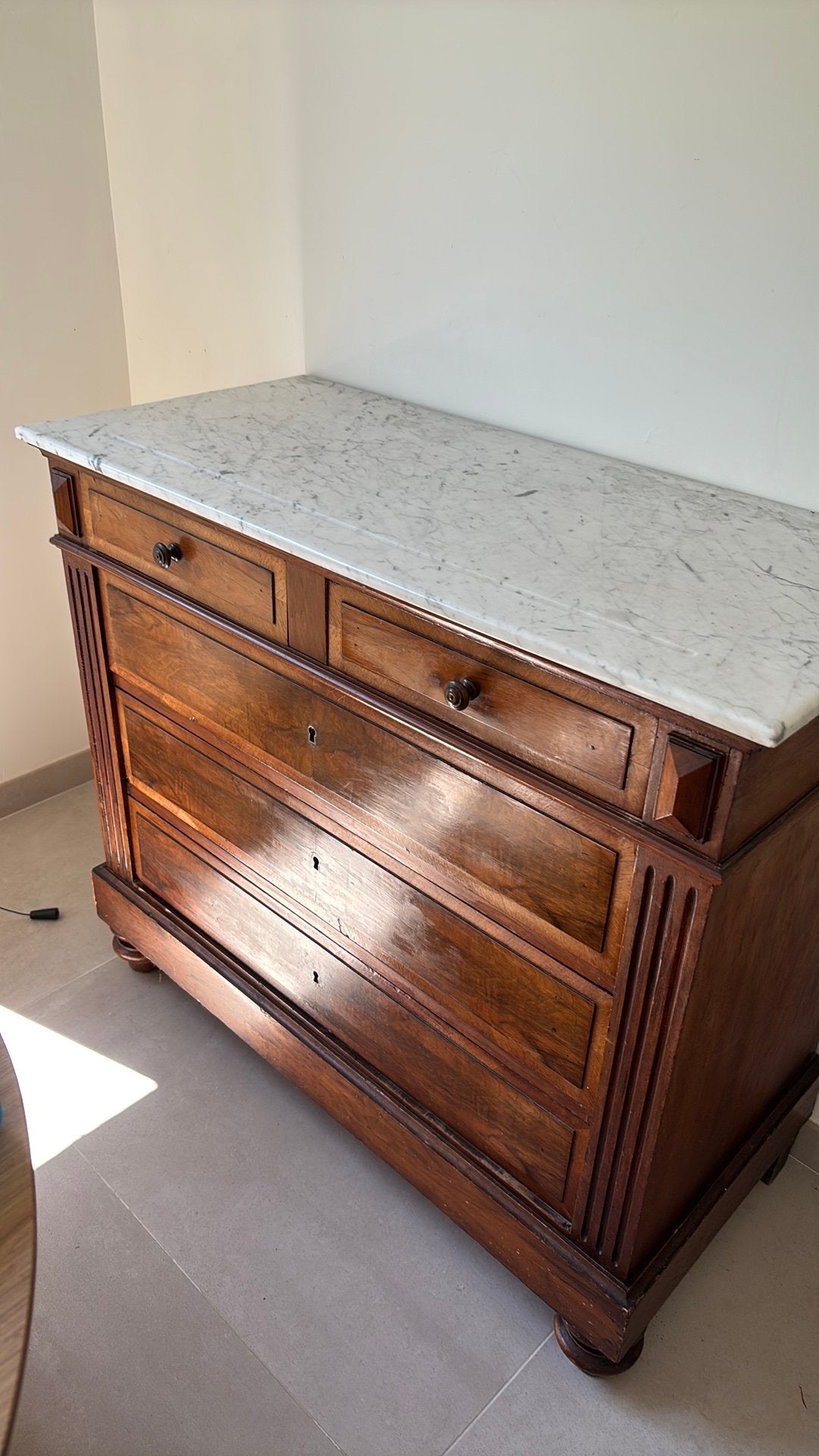 Magnifique petit meuble ancien en merisier, Maison & Meubles, Armoires | Commodes, Enlèvement, Utilisé