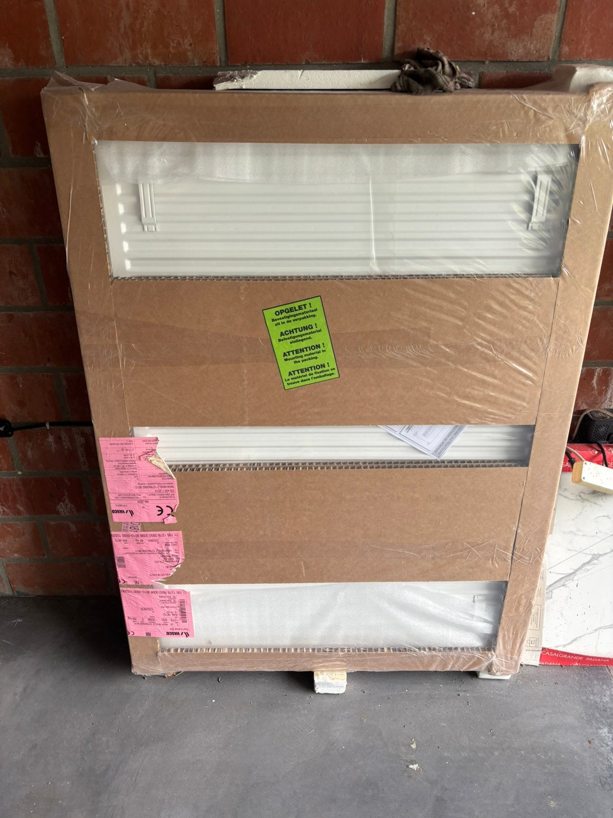 Vasco Niva NH2L2 designradiator horizontaal 1278x950, Ophalen, Nieuw