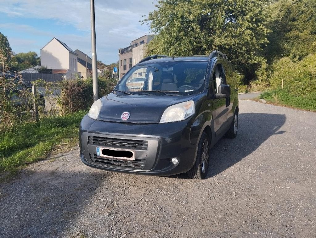 Fiat Qubo 1.4l essence 77ch 2015 euro6b, Autos, Achat, Système audio, Euro 6, Boîte manuelle