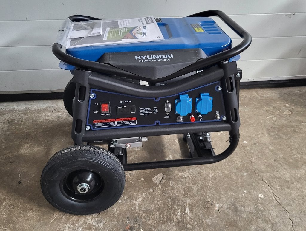 Hyundai benzine generator aggregaat, Doe-het-zelf en Bouw, Aggregaten, Ophalen, Nieuw, Benzine