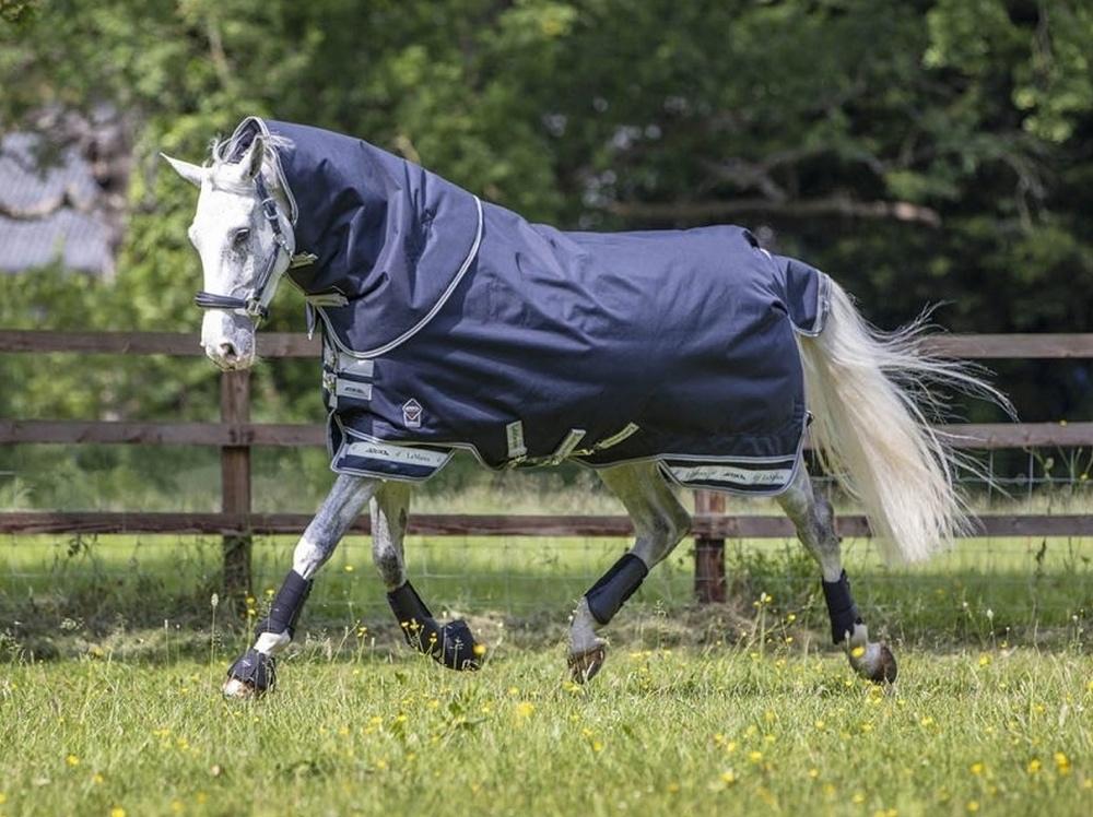 LeMieux Arika Featherweight Regendeken + hals 0g 175 tm 215, Dieren en Toebehoren, Paarden en Pony's | Dekens en Dekjes, Nieuw