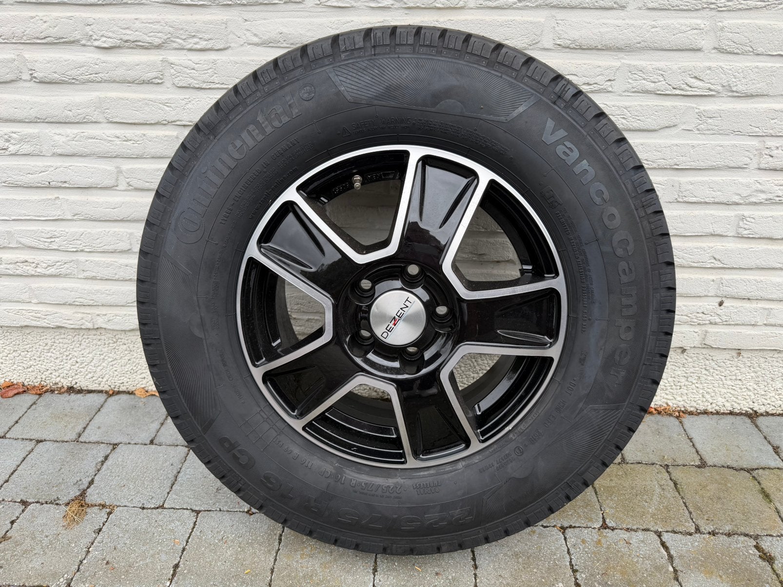 Band Continental met velg DEZENT 16” (Dark), Ophalen, Nieuw