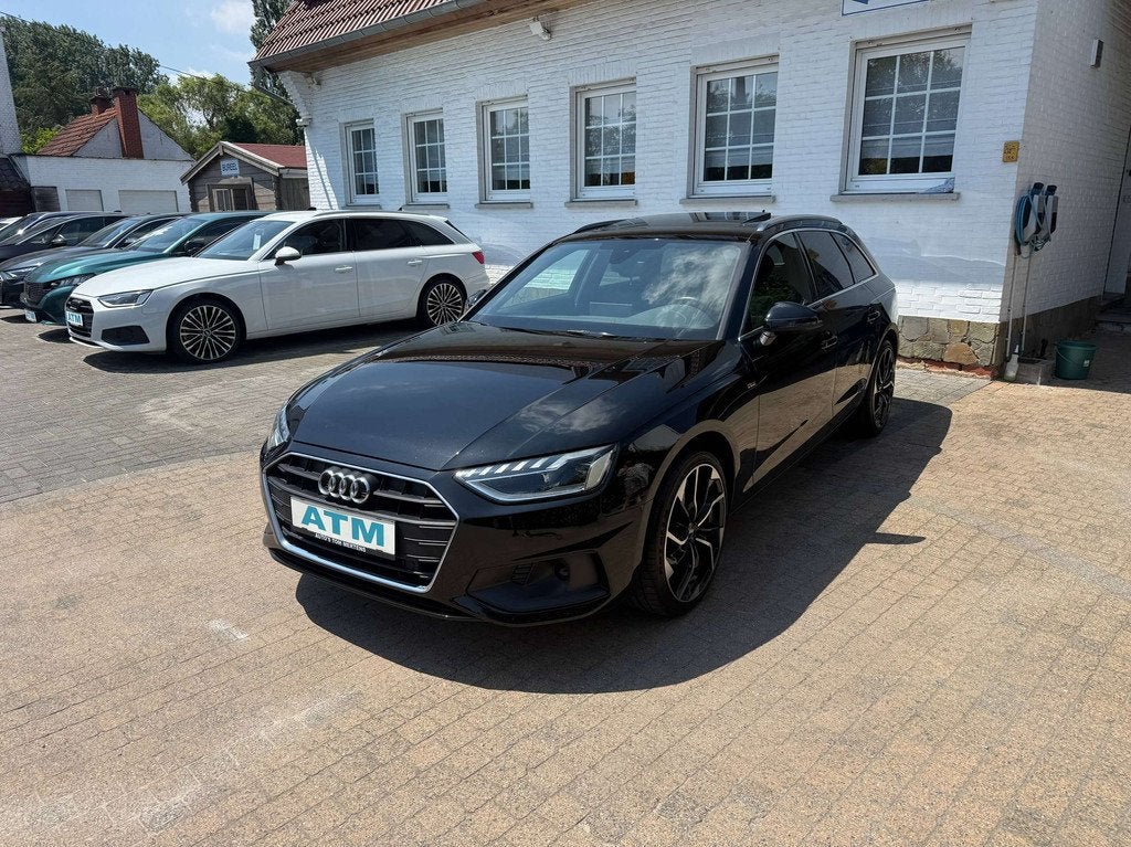 Audi A4 A4 Avant 30 TDi Business Edition S line S tronic /Pa, Auto's, Audi, Gebruikt, 4 cilinders, A4, Zwart