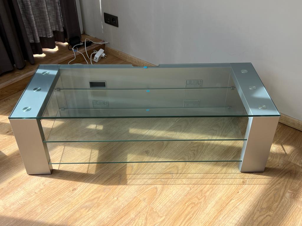 Tv tafel DRINGEND WEG, Ophalen
