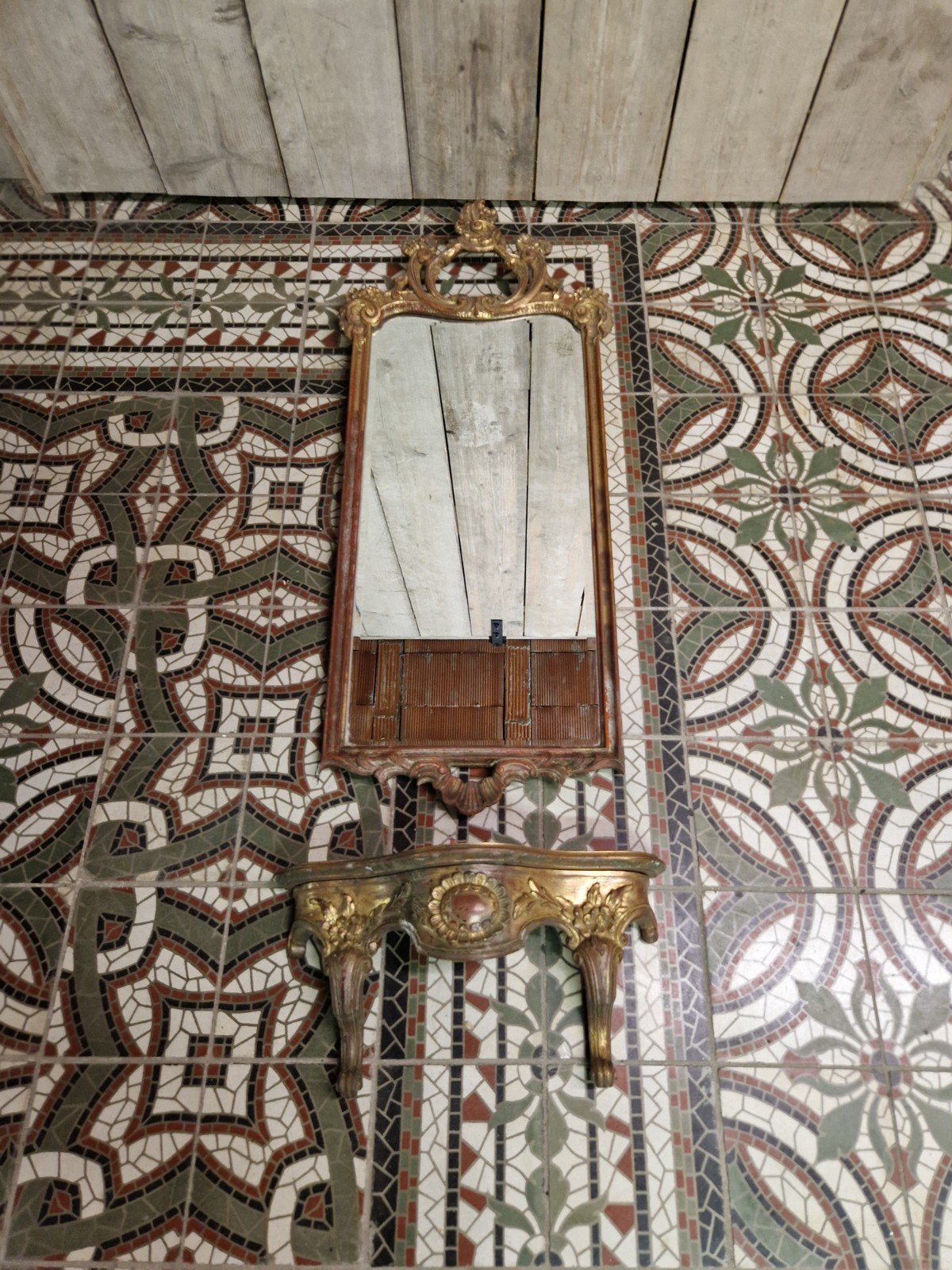 Barokspiegel met bijhorende console, Enlèvement