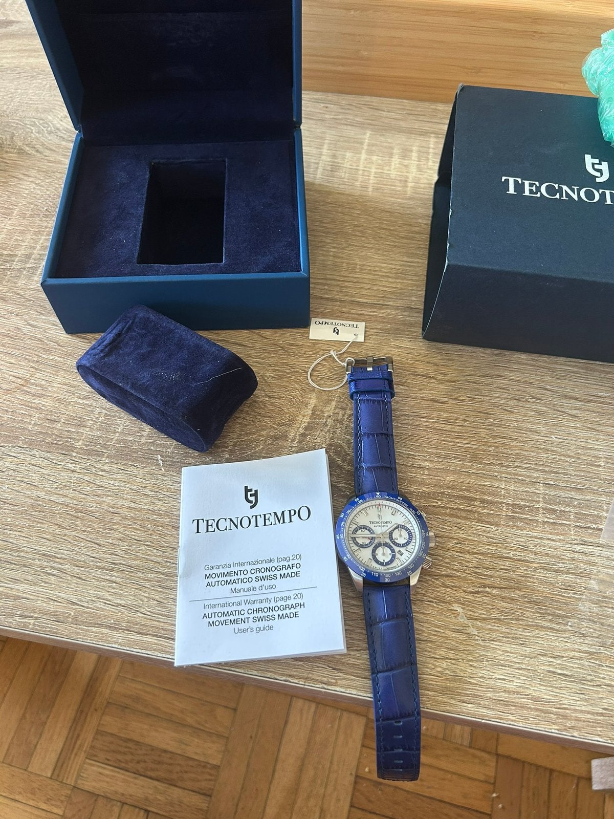 Montre Tecnotempo chronographe automatique Suissmaide fulset, Handtassen en Accessoires, Horloges | Heren, Nieuw, Polshorloge